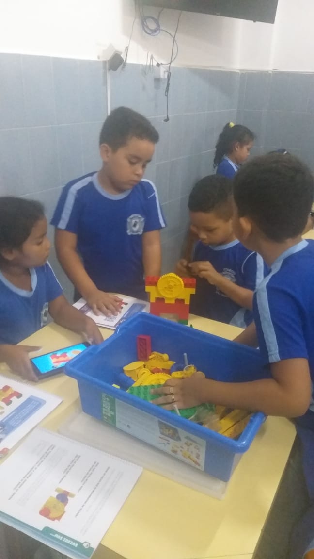 JOGADOR DE ROQUEI (1).jpeg