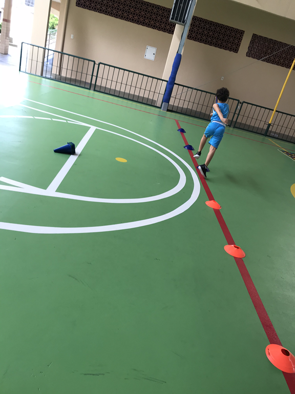 TAMANHO SANTO  COM UM PÉ E DOIS PÉS (3).png