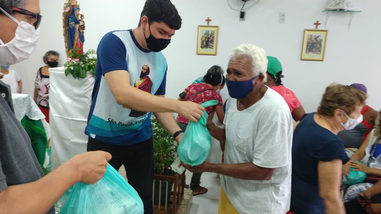 ENTREGA DOACAO GINCANA - PAROQUIA NSA DAS GRAÇAS (4).jpeg
