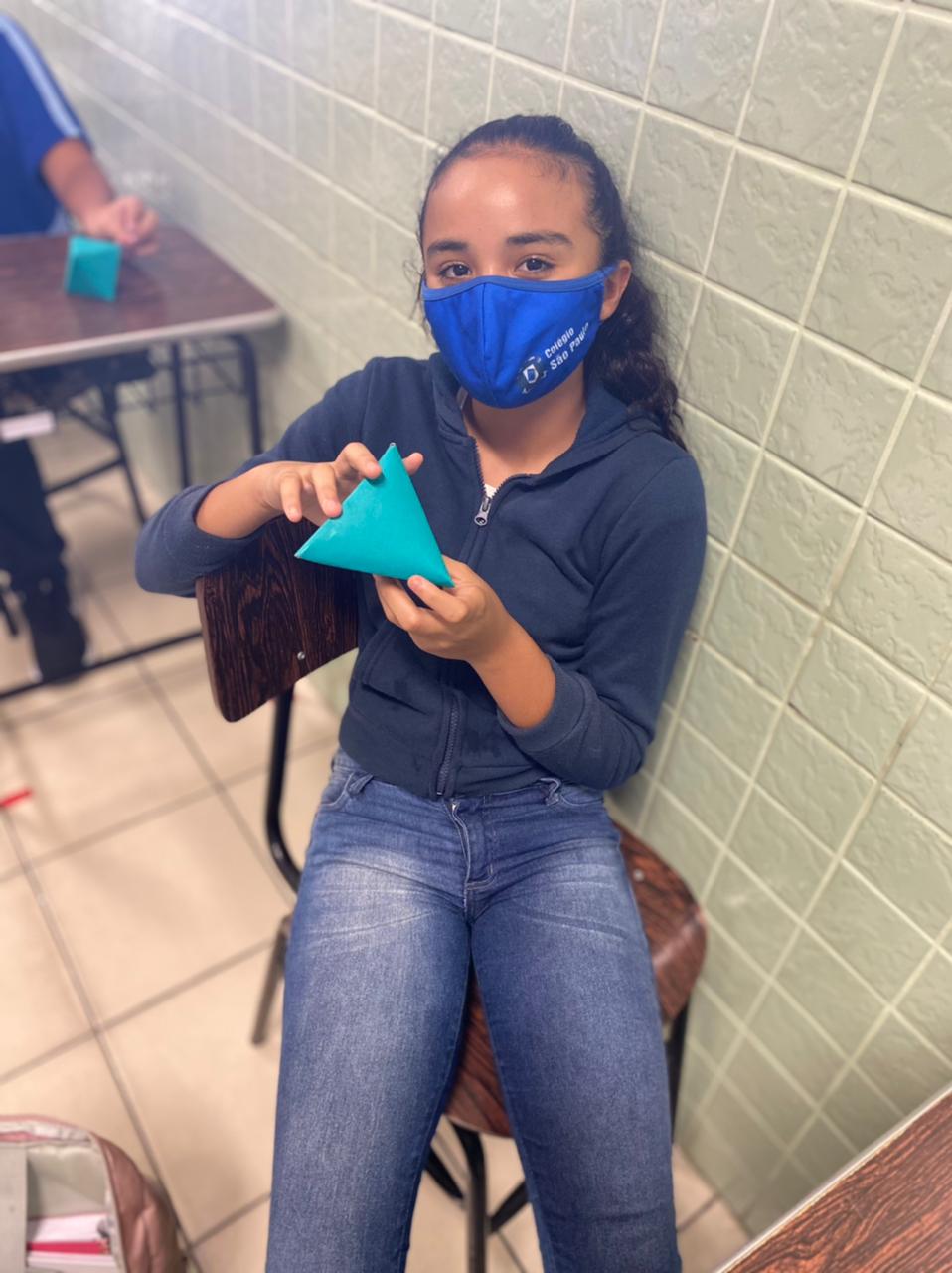 CONSTRUÇÃO DE POLIEDROS REGUALRES 6B (5).jpeg