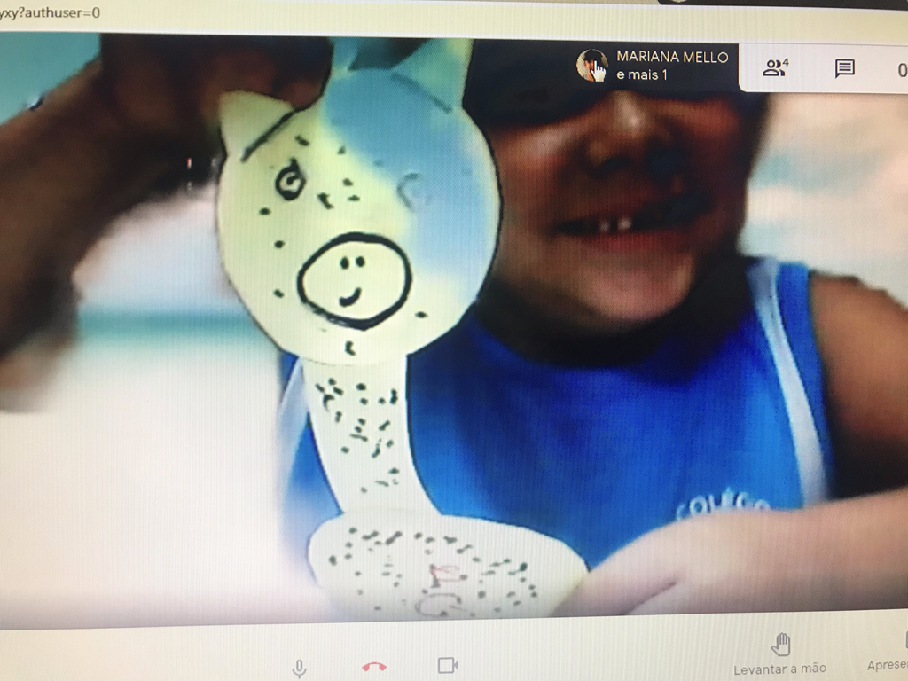 Confecção de uma Girafa enfatizando a letra G - Jardim II B (4).png