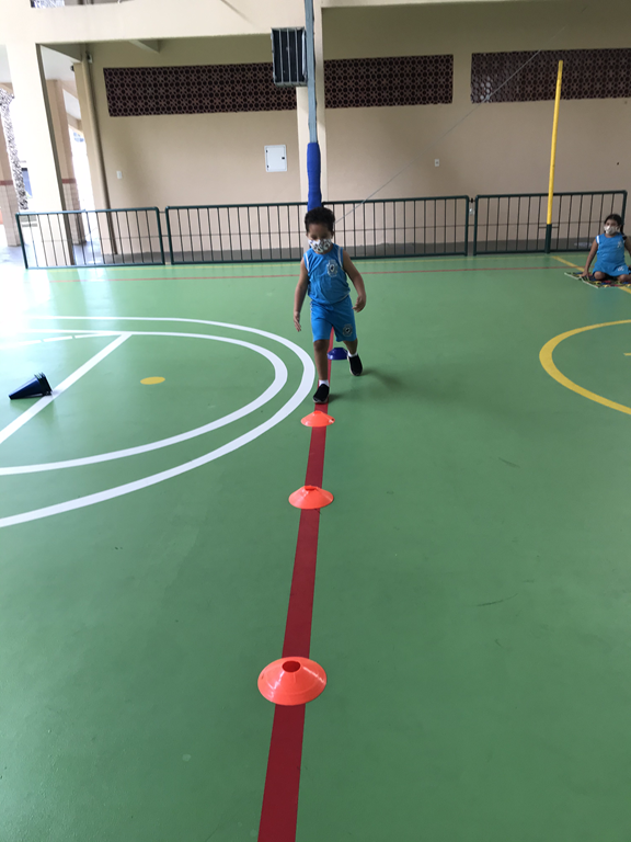 TAMANHO SANTO  COM UM PÉ E DOIS PÉS (5).png