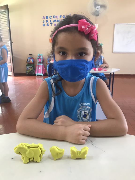 Modelando os animais com massinha (5).png