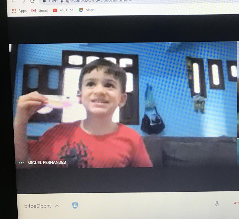 LETRA R - JARDIM II B (2).jpeg