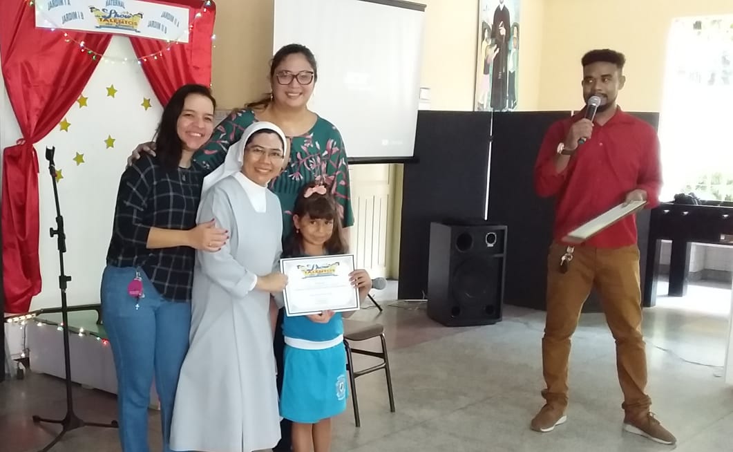 SHOW DE TALENTOS (2).jpeg