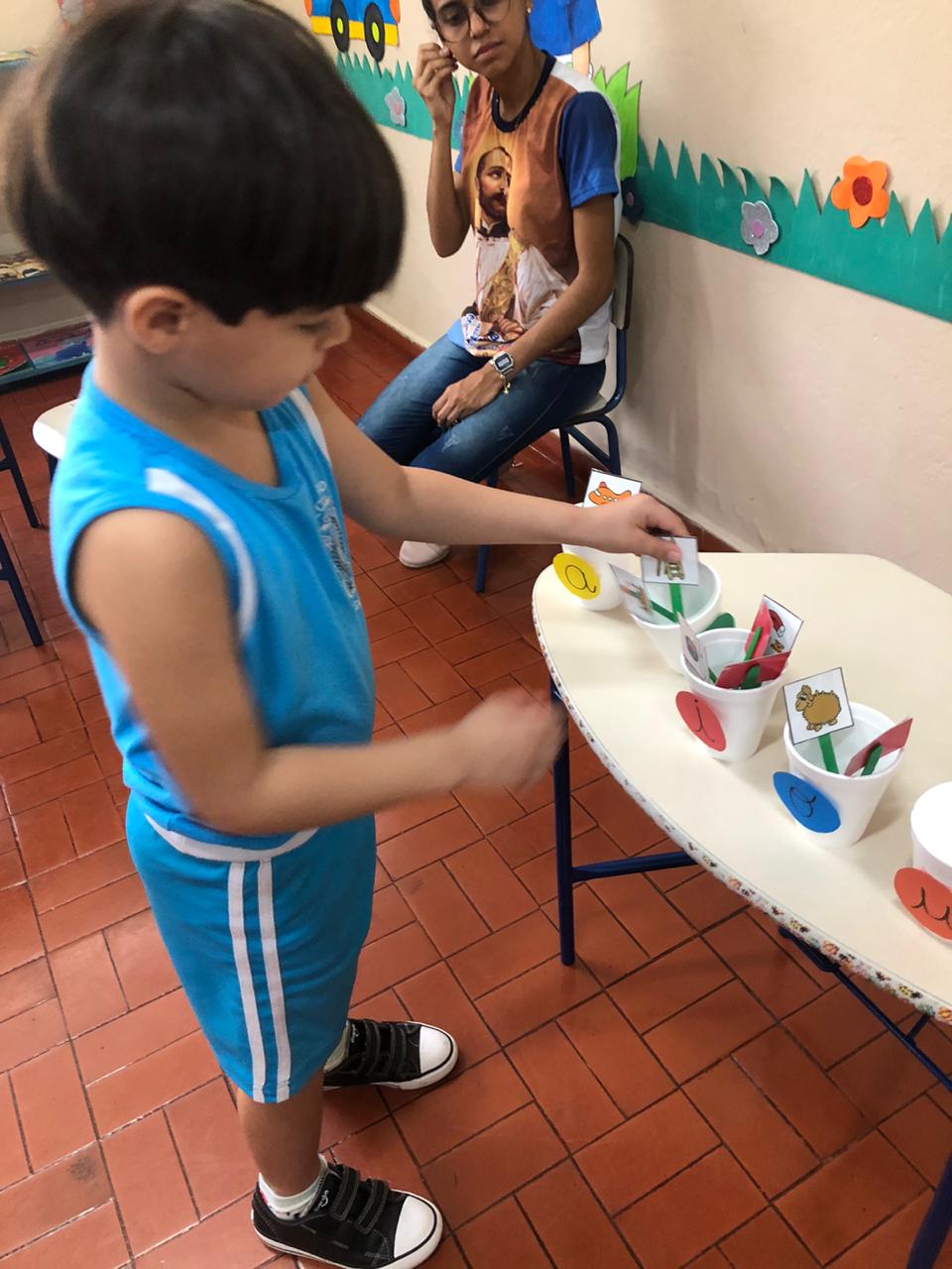 Brincando com as vogais (11).jpg