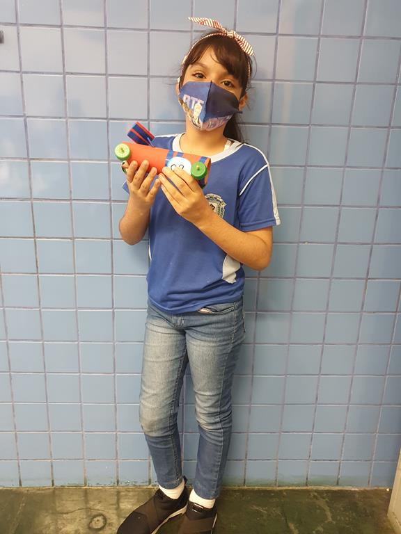 RÓBITOCA 4C - CARRO DE CORRIDA (7).jpg