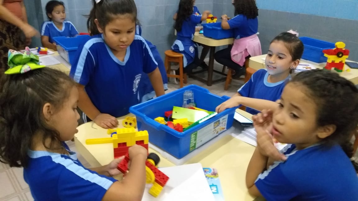 JOGADOR DE ROQUEI (8).jpeg