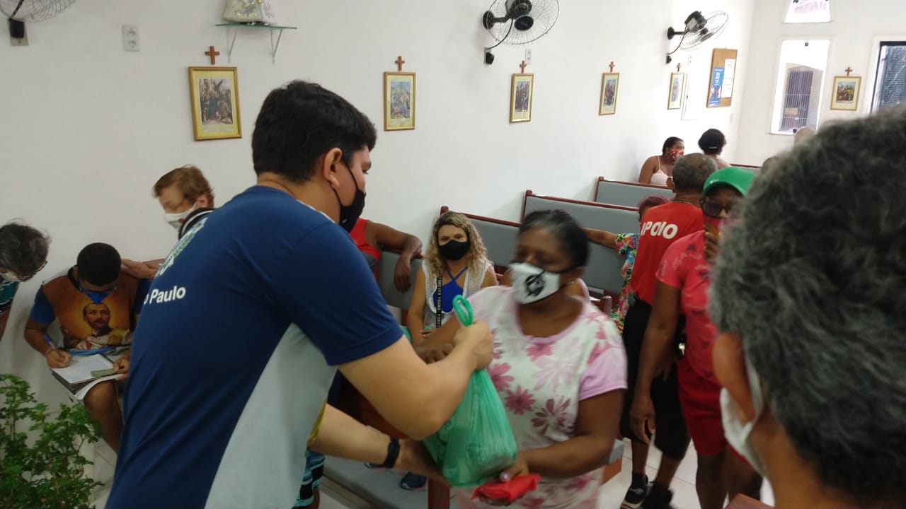 ENTREGA DOACAO GINCANA - PAROQUIA NSA DAS GRAÇAS (5).jpeg