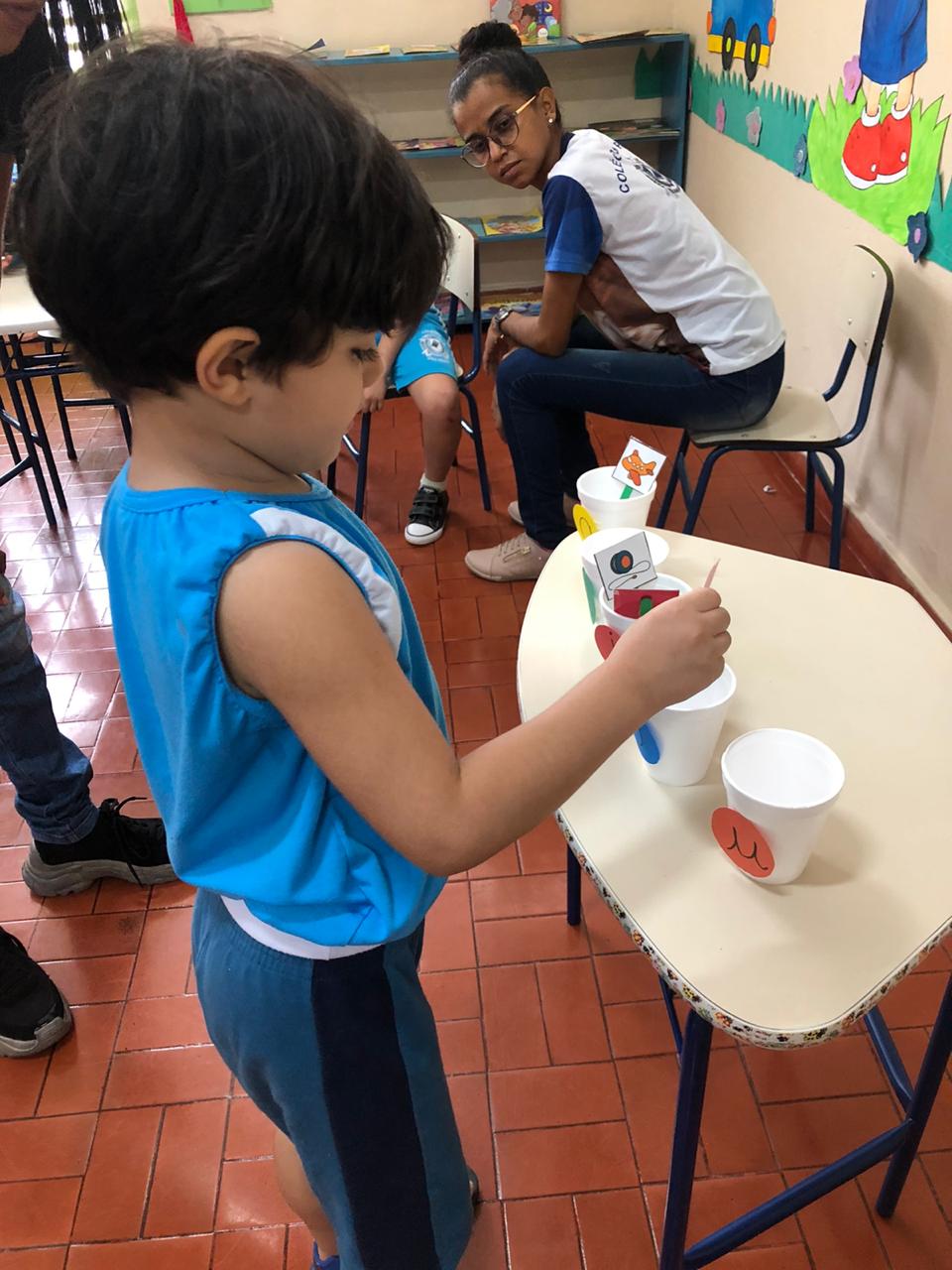 Brincando com as vogais (1).jpg