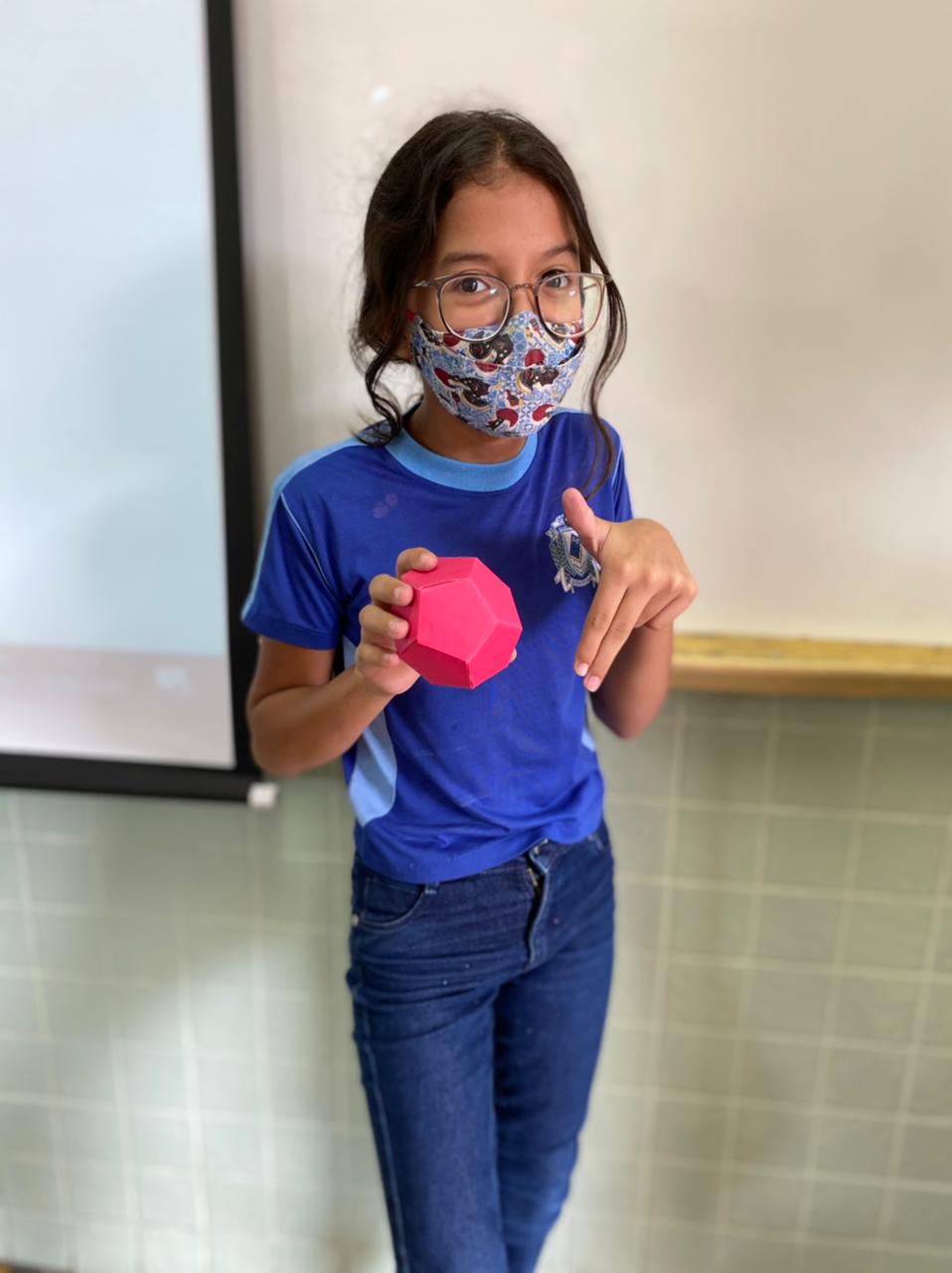 CONSTRUCAO POLIEDROS REGULARES 6C (5).jpeg