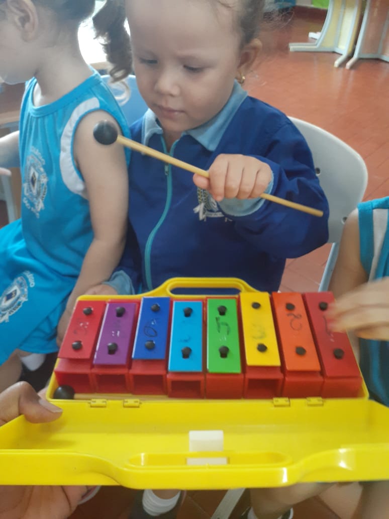 NOTAS COLORIDAS (15).jpeg